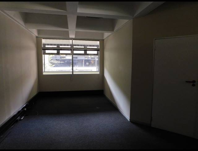 190M² OFFICE TO LET IN FERNDALE